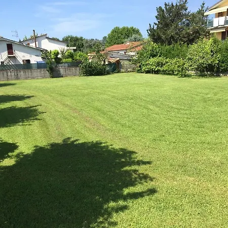 וילה With Garden And Parking Space Near The Tuscan Coast Massa