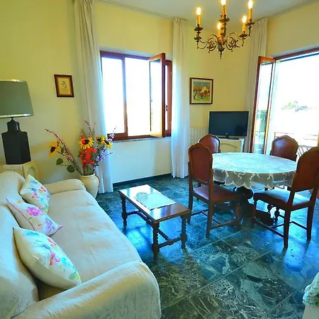 וילה With Garden And Parking Space Near The Tuscan Coast Massa