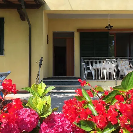With Garden And Parking Space Near The Tuscan Coast Massa